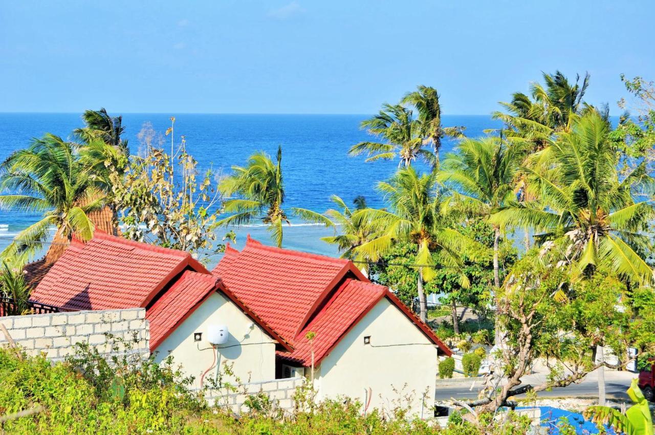 Surya Chandra Beach Bungalow Hotel Batununggul Exterior photo